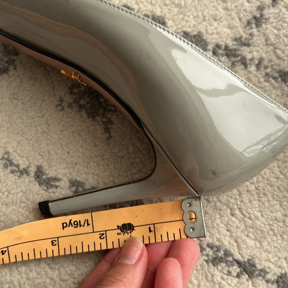 Prada Saffiano Stilleto Pumps Heels Pointed Toe sz 6 / 36 - Picture 14 of 15